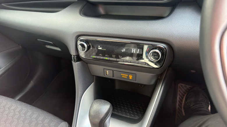 Toyota Yaris 1.5 Hybrid Icon 5dr CVT Hybrid Hatchback